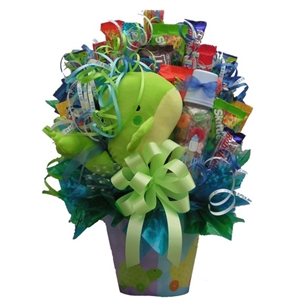 Send this wonderful candy bouquet to celebrate their new bundle of joy.