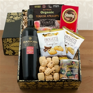 Kosher Certified Gift Box with Cabernet Sauvignon combined with tasty snacks.